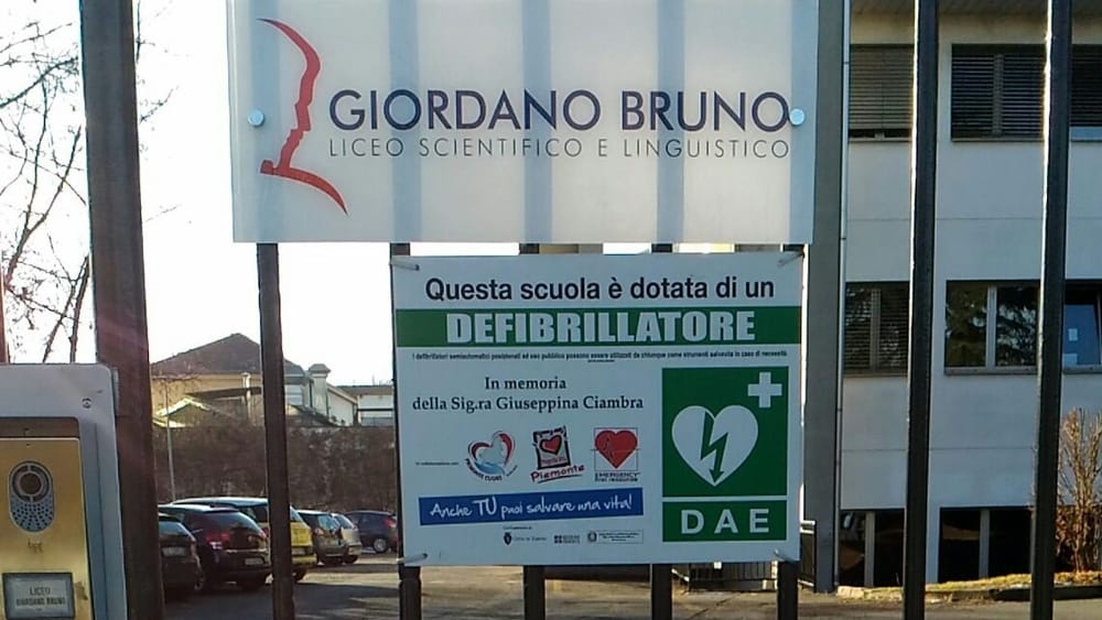 Defibrillatore salva la vita a scuola a torino