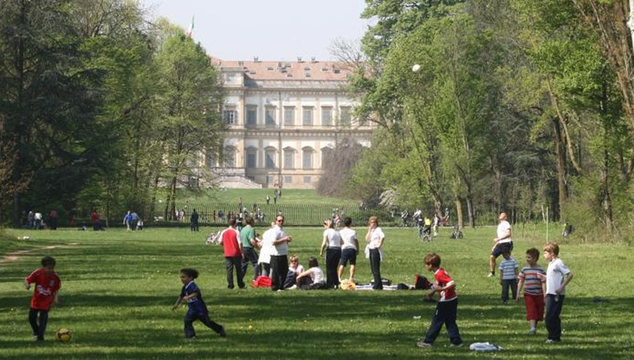 defibrillatore pubblico parco di monza